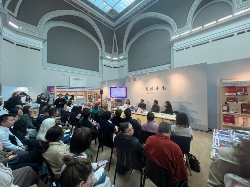 Editions, littérature, art, Frédéric Vissense, Alexandre Arditti, Mai Jia, Sébastien Quagebeur, Liu Zhenyun, Zhao Lihong, Paris, Festival du Livre, Salon des livres, Grand Palais, Bolloré, indépendance, culture